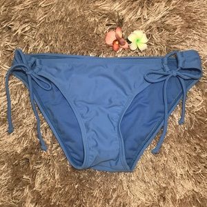 ARIZONA JEAN CO. Lavender/Blue Bikini Bottoms